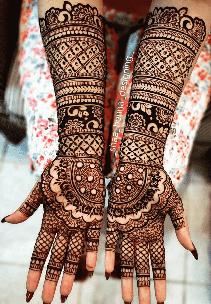 Delicate Indo Arabic Henna Design