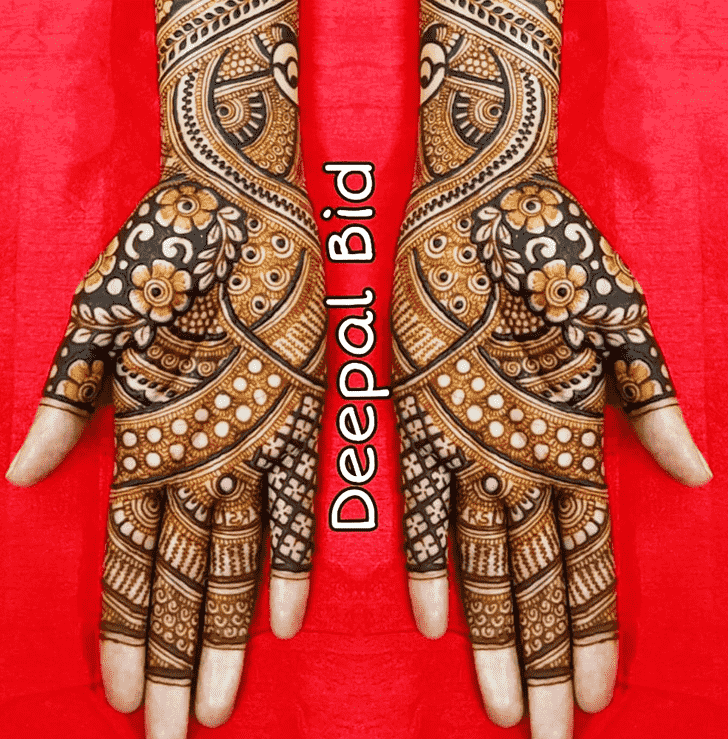 Charming Indo Western Henna Design