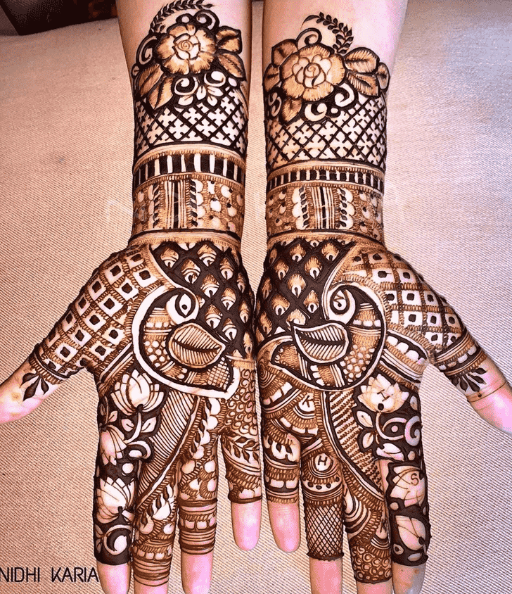 Refined Indo Western Henna Design