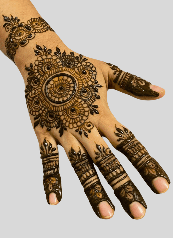 Enthralling Intricate Henna Design