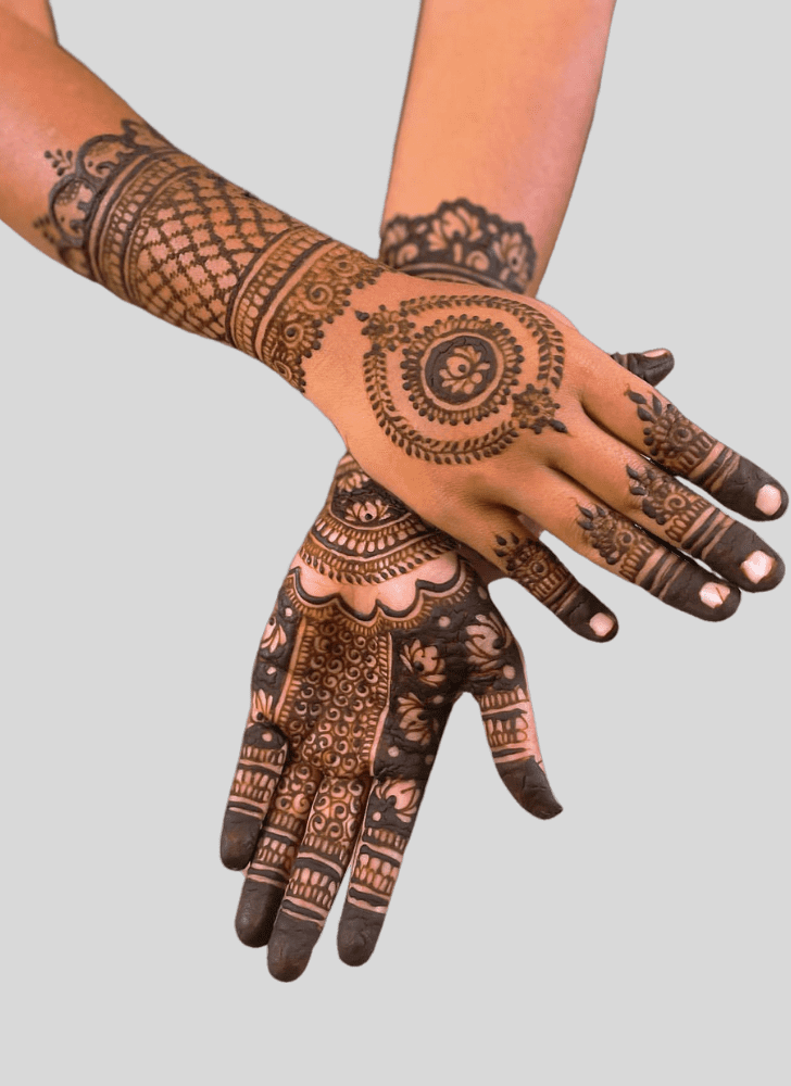 Inviting Intricate Henna Design