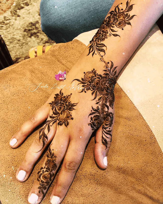 Excellent Islamabad Henna Design