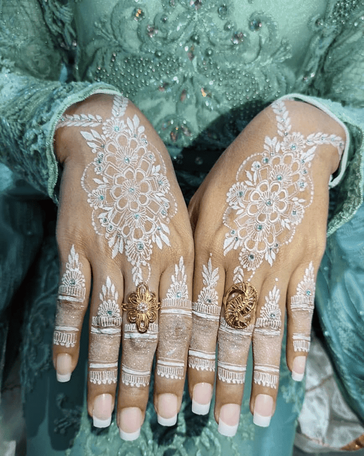 Mesmeric Israel Henna Design