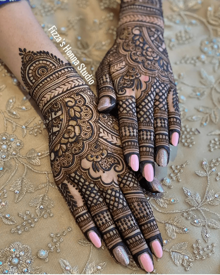 Dazzling Japan Henna Design