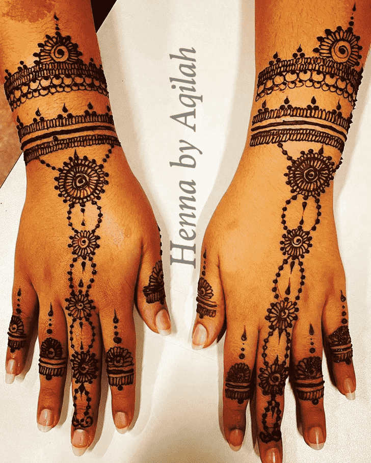 Fetching Jewellery Henna Design