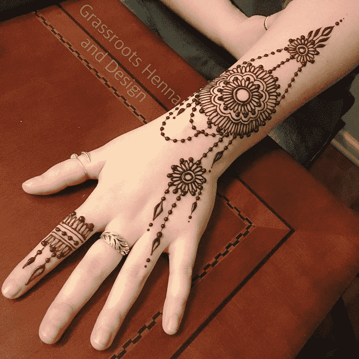 Arm Jewelry Henna Design