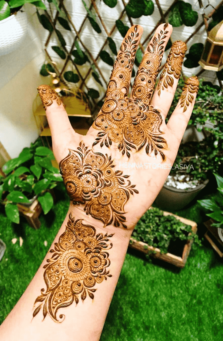 Mesmeric Jodhpur Henna Design