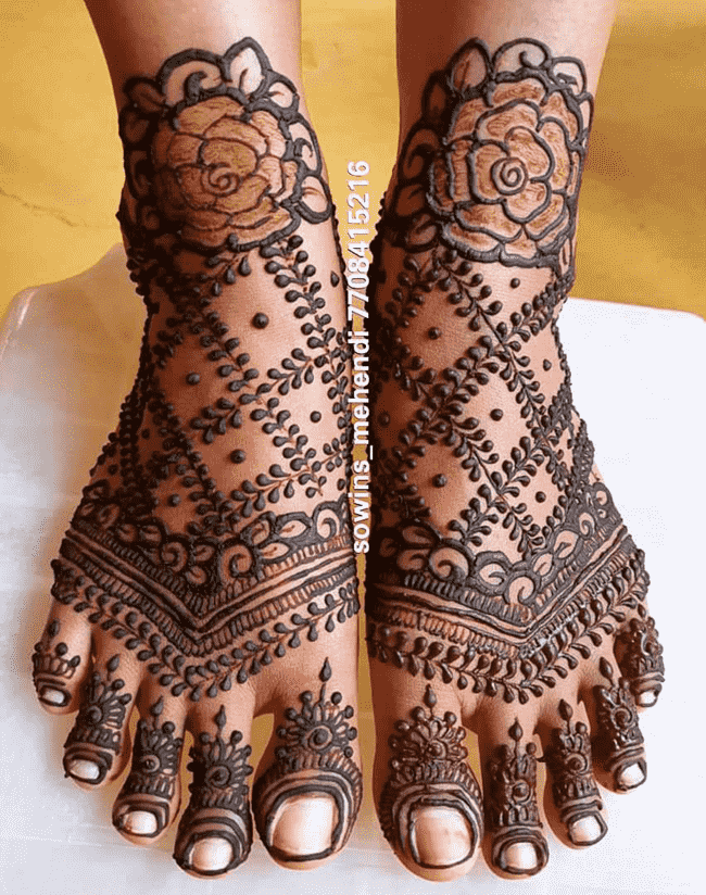 Good Looking Kabul Henna Design