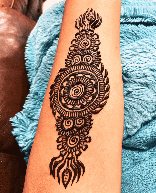 Graceful Kabul Henna Design