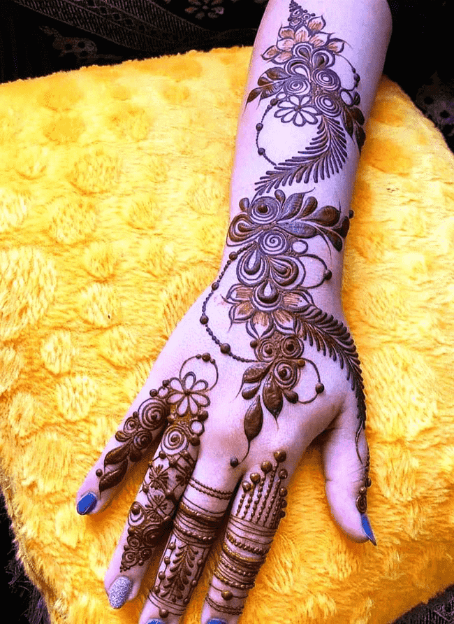 Admirable Kandahar Mehndi Design