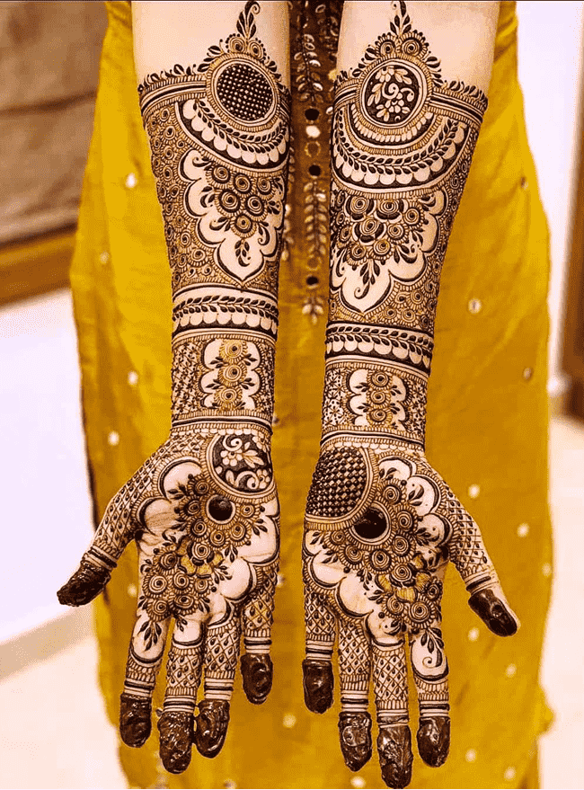 Adorable Kandahar Henna Design