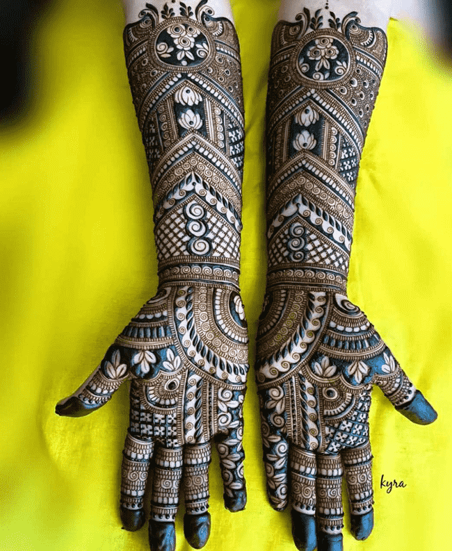 Ideal Kandahar Henna Design