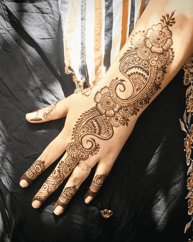 Lovely Kandahar Mehndi Design