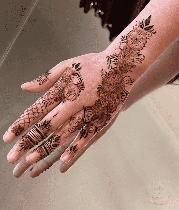 Beauteous Kanpur Henna Design