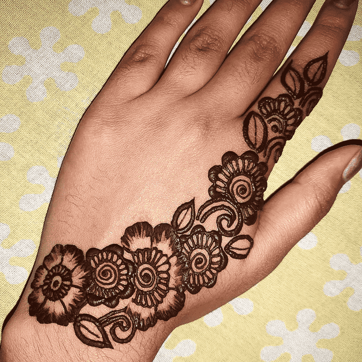 Bewitching Kanpur Henna Design