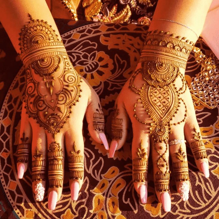 Fascinating Karachi Henna Design