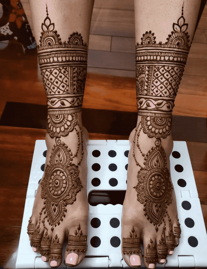 Fetching Karachi Henna Design