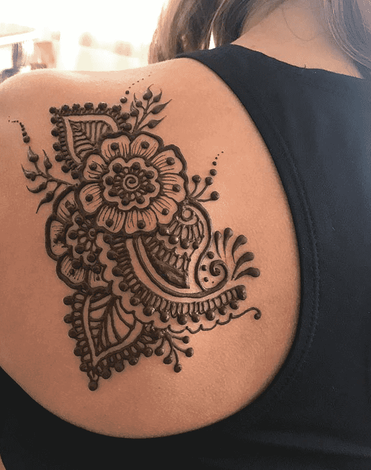 Gorgeous Karachi Henna Design