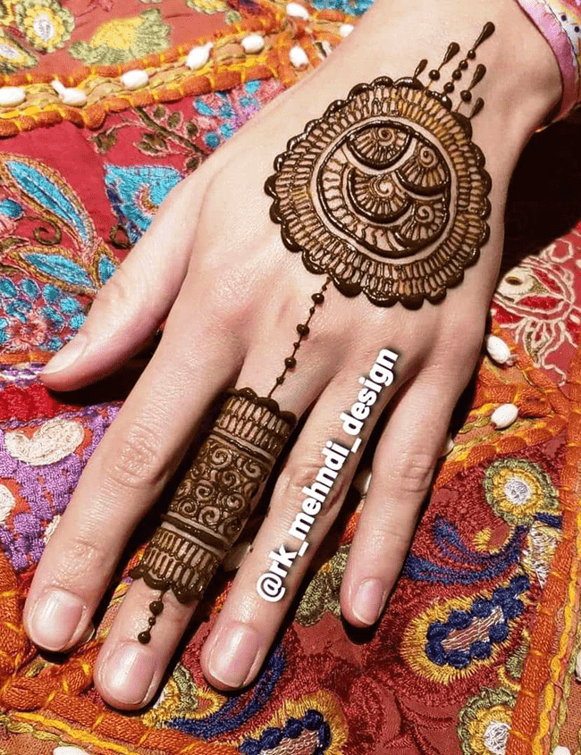 Good Looking Kasauli Henna Design