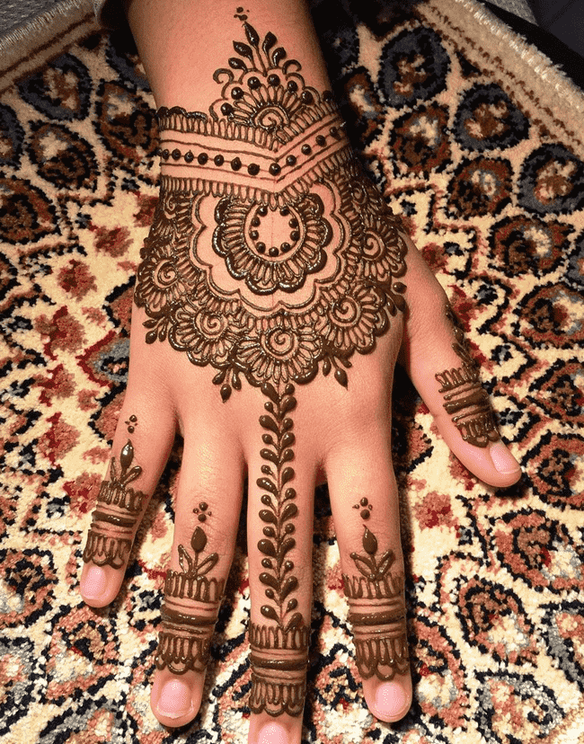 Mesmeric Kasauli Henna Design