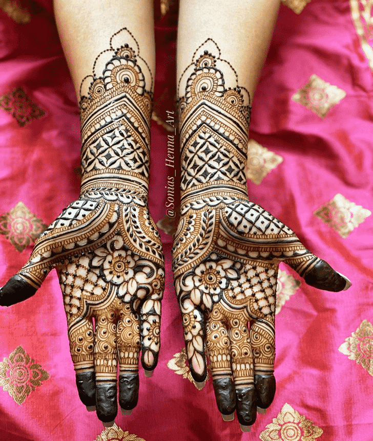 Captivating Kashmiri Henna Design
