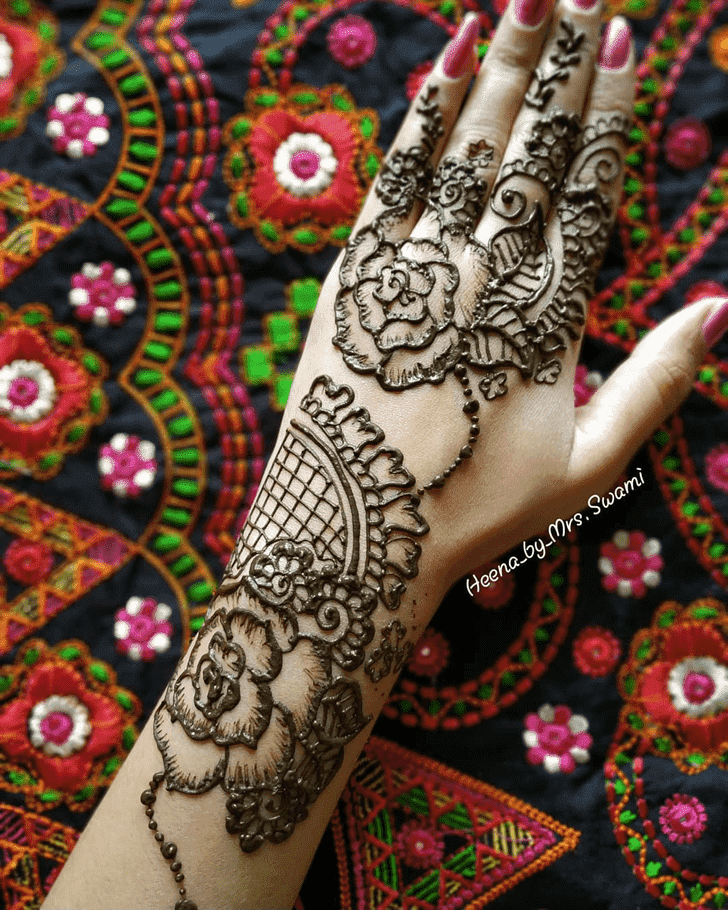 Charming Kathmandu Henna Design