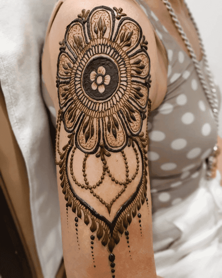 Grand Kathmandu Henna Design