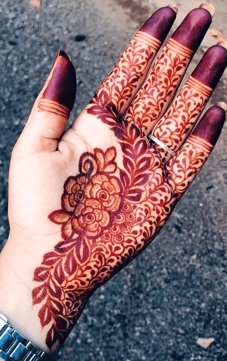 Dazzling Khafif Henna Design