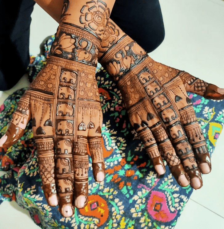 Elegant Khafif Henna Design