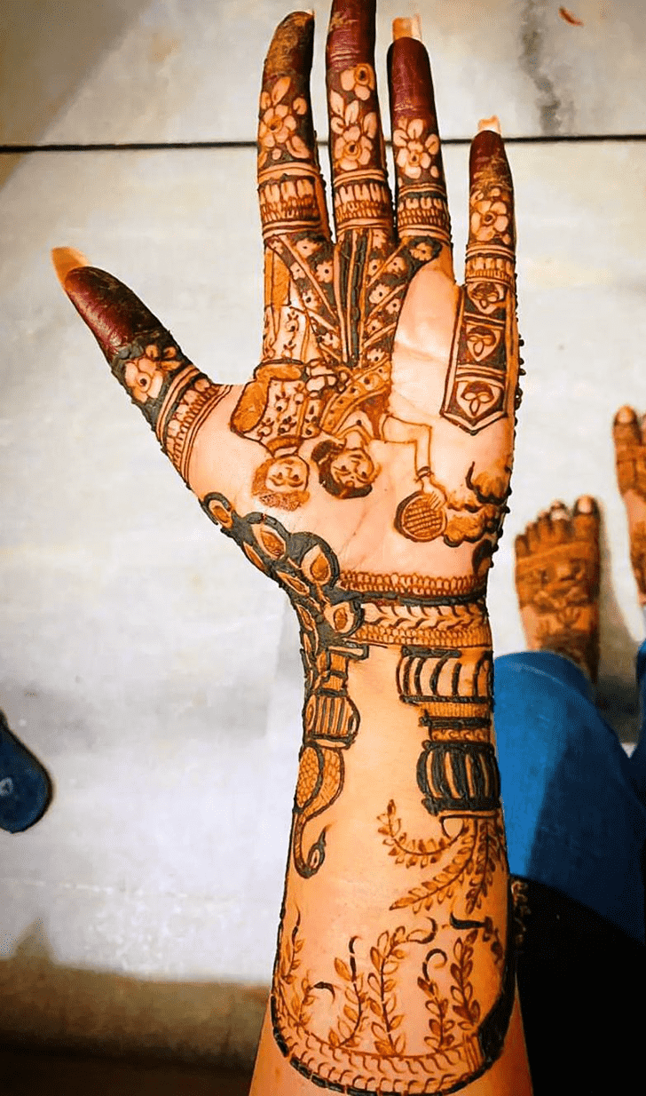 Lovely khafif Mehndi Design