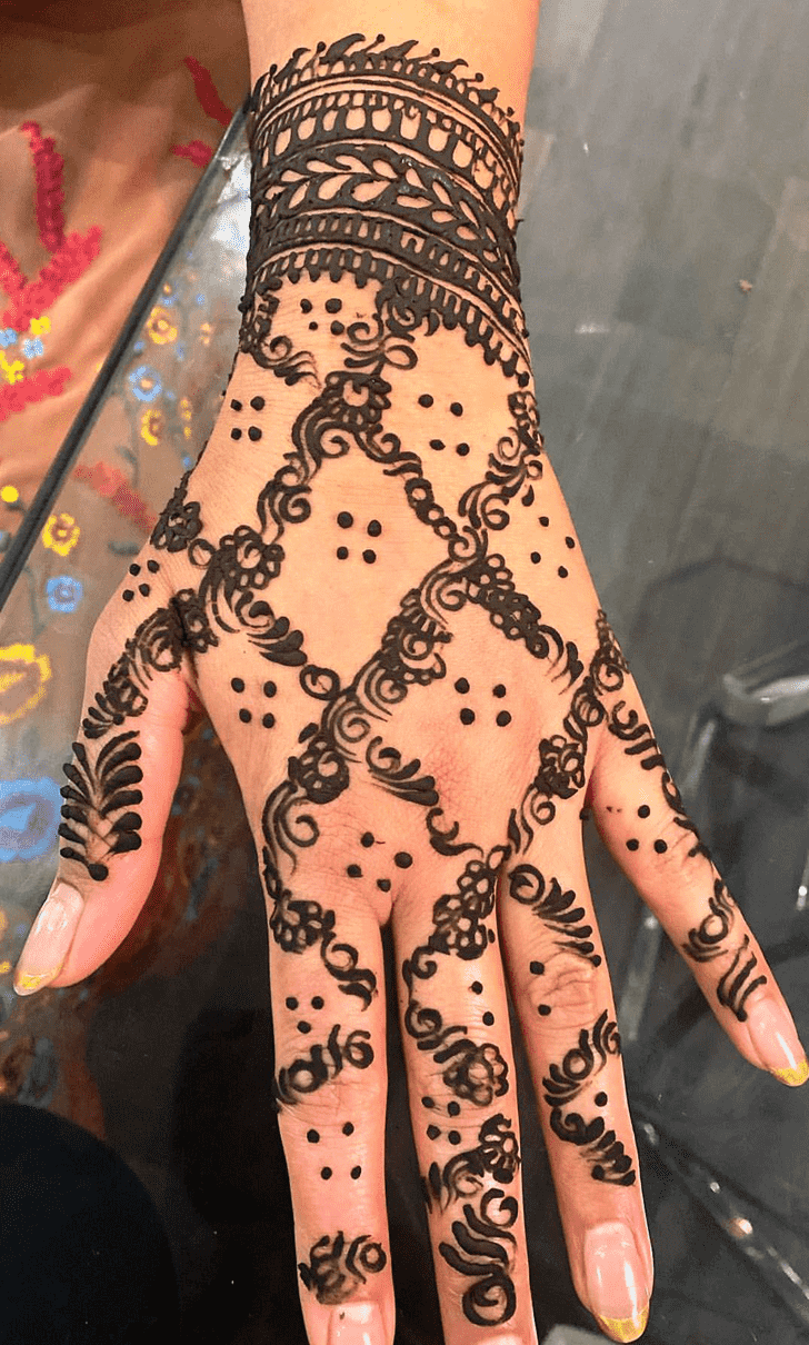 Stunning Khafif Henna Design