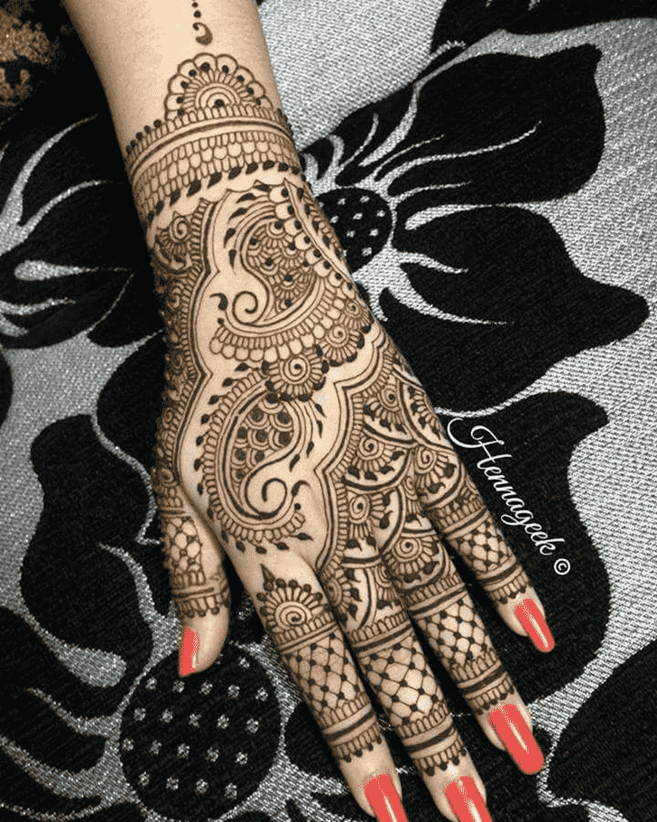 Angelic Khost Henna Design