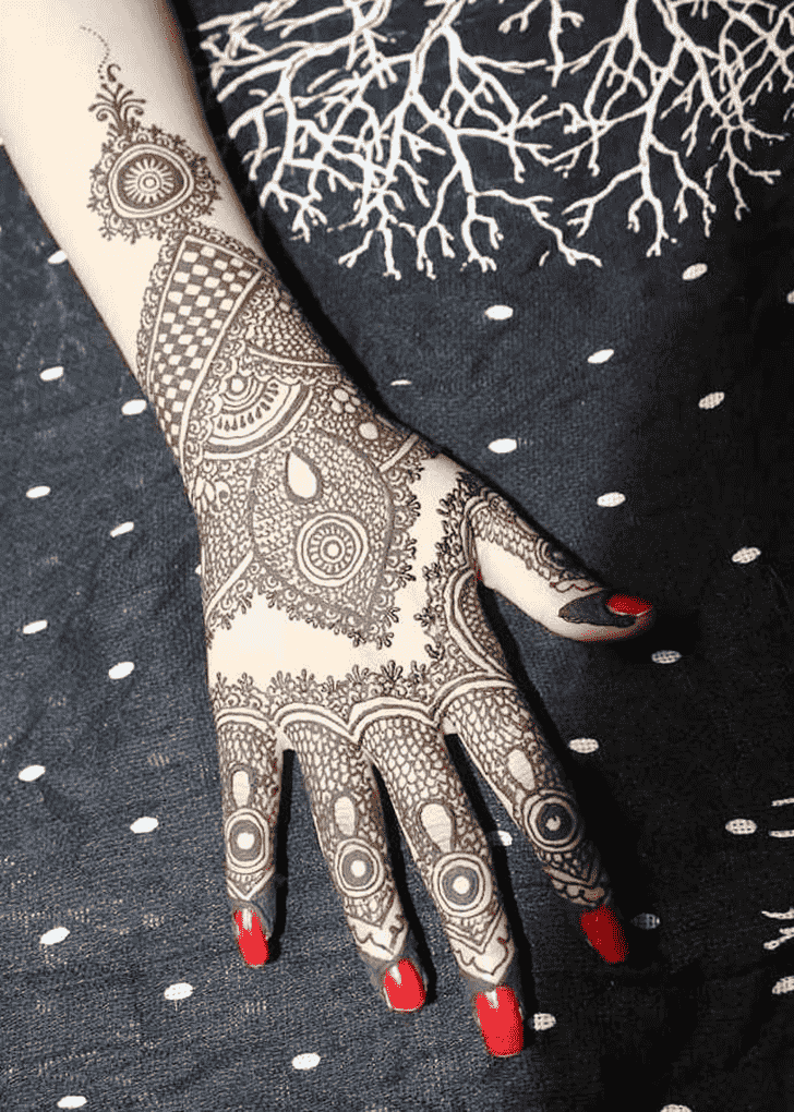 Radiant Kochi Henna Design