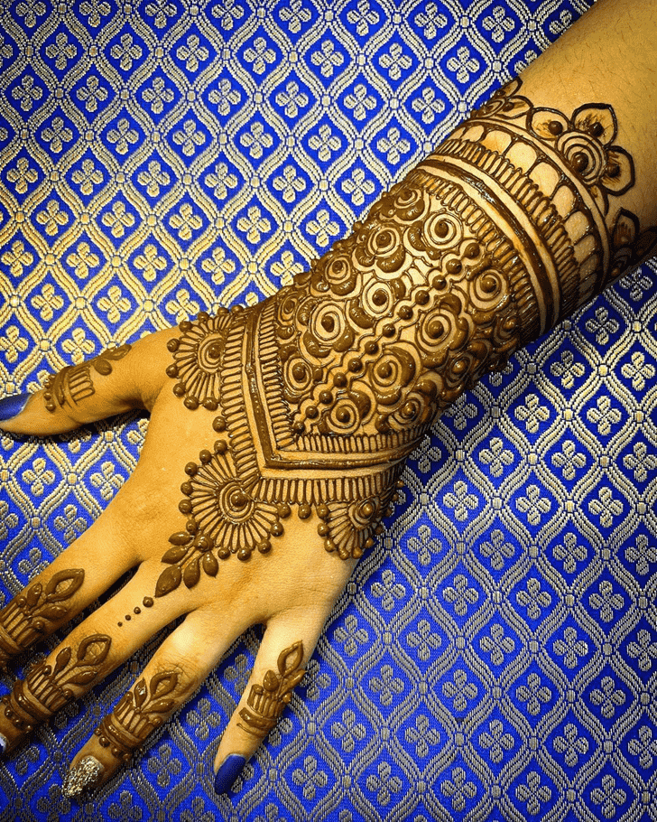 Elegant Kolkata Henna Design