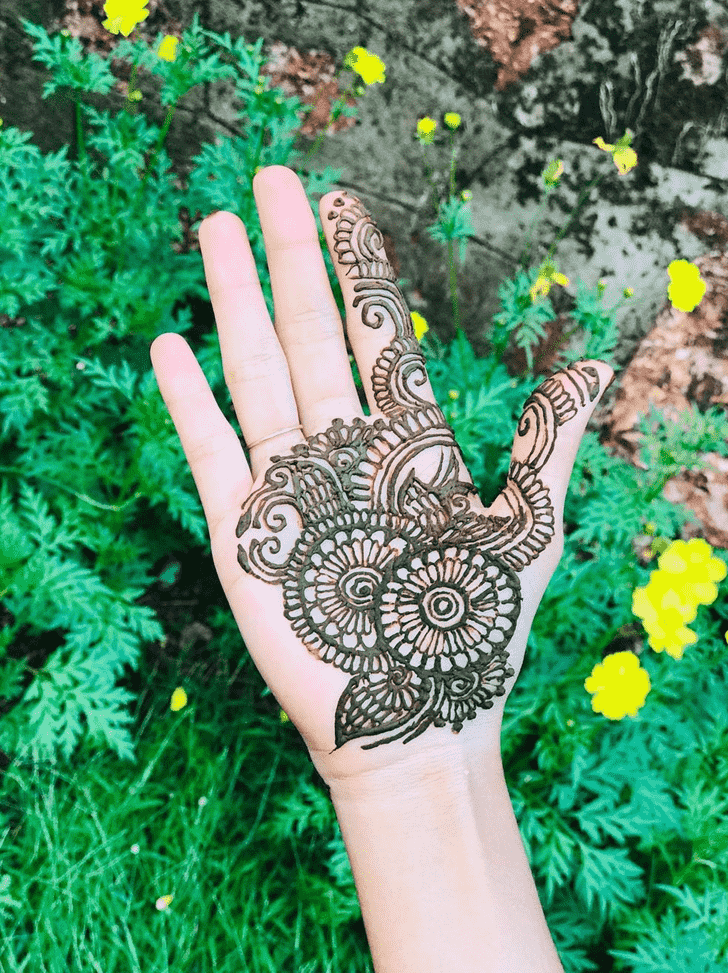 Dazzling Kumbh Sankranti Henna Design