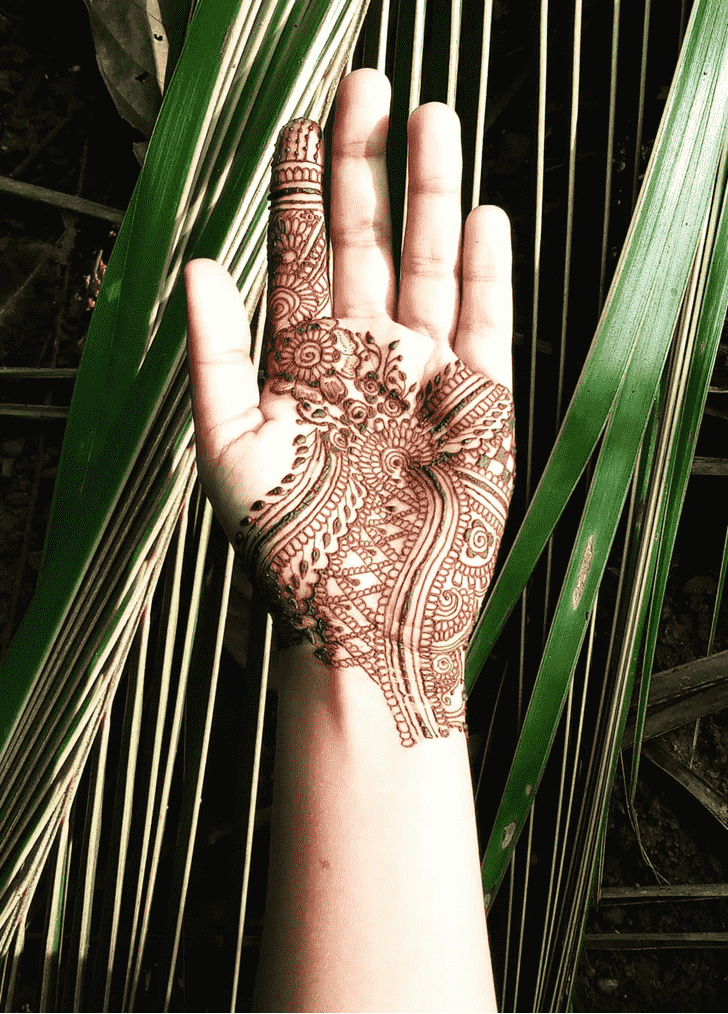 Mesmeric Kumbh Sankranti Henna Design