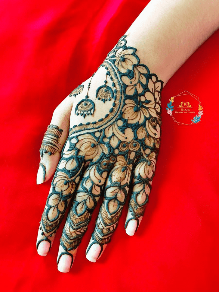 Fetching Lalitpur Henna Design