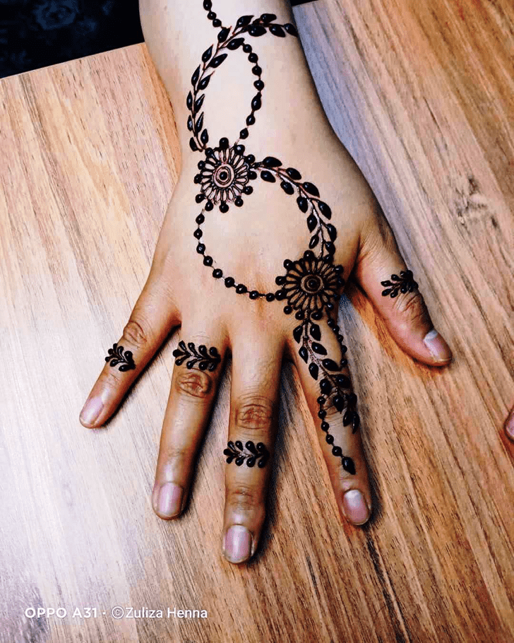 Stunning Lalitpur Henna Design