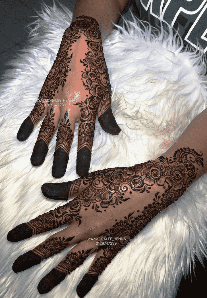 Angelic Larkana Henna Design