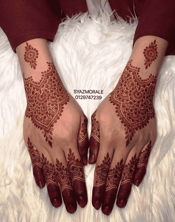 Enticing Larkana Henna Design