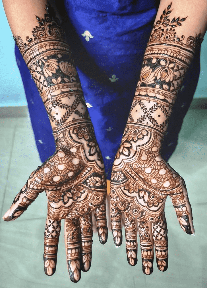 Lovely Latest Beautiful Mehndi Design