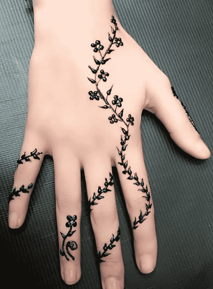 Lovely Leaf Mehndi Design