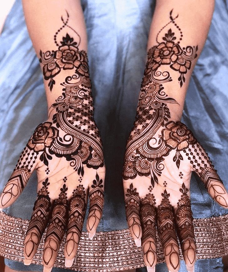 Wonderful Leaf Mehndi Design