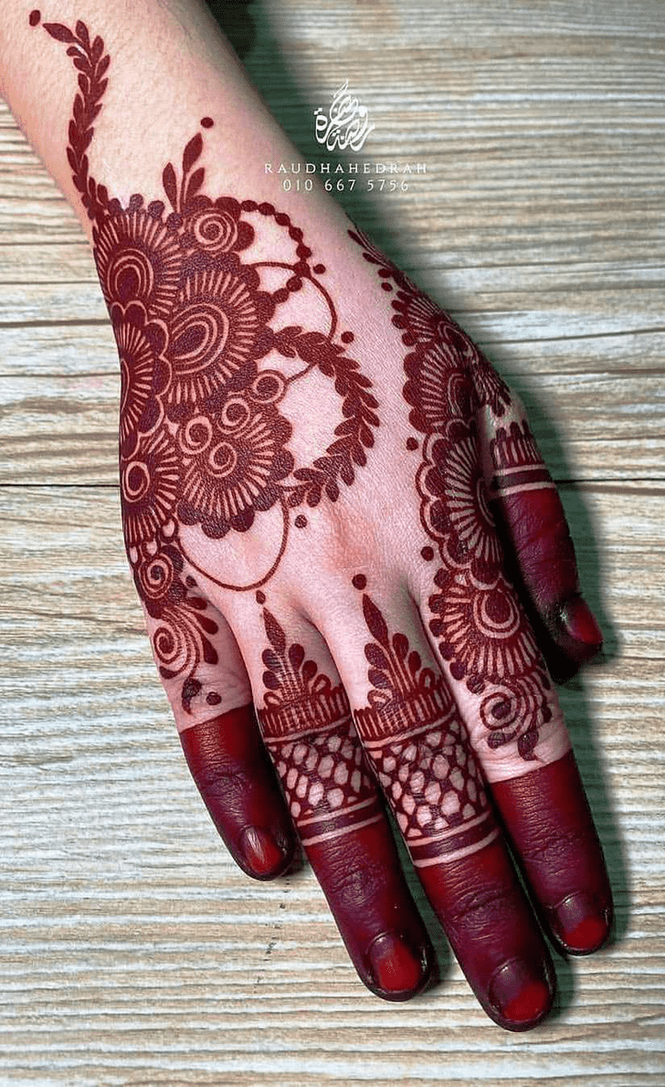 Lovely Leaves Mehndi Design