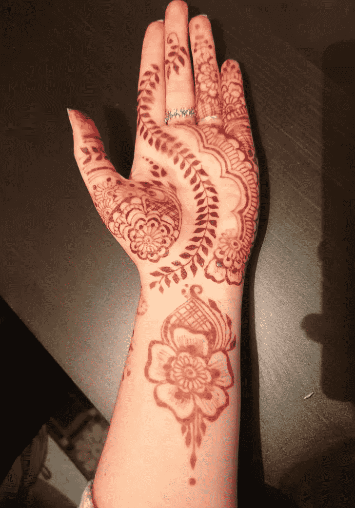 Ideal Left Hand Henna design