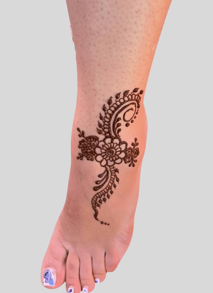 Flower Henna Design on Leg