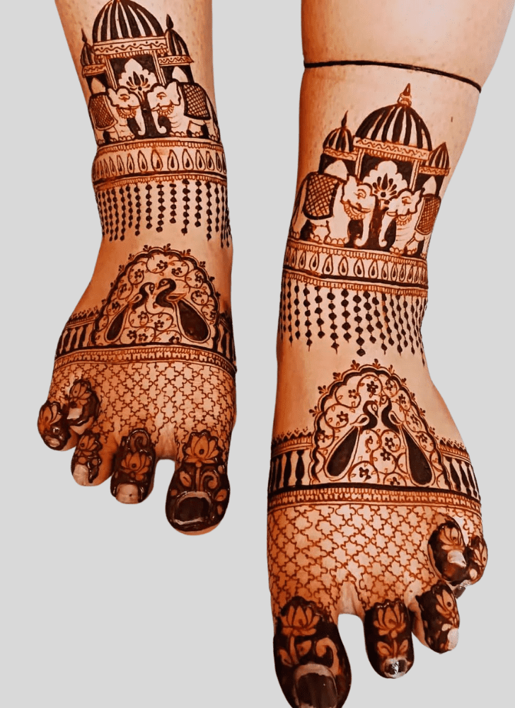 Thigh Mehndi Design