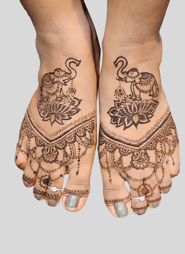 Floral Design Mehndi