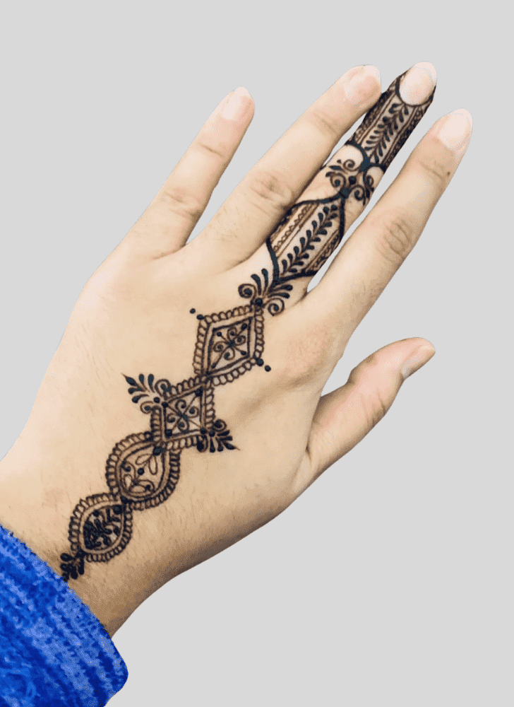 Delicate Leh Henna Design