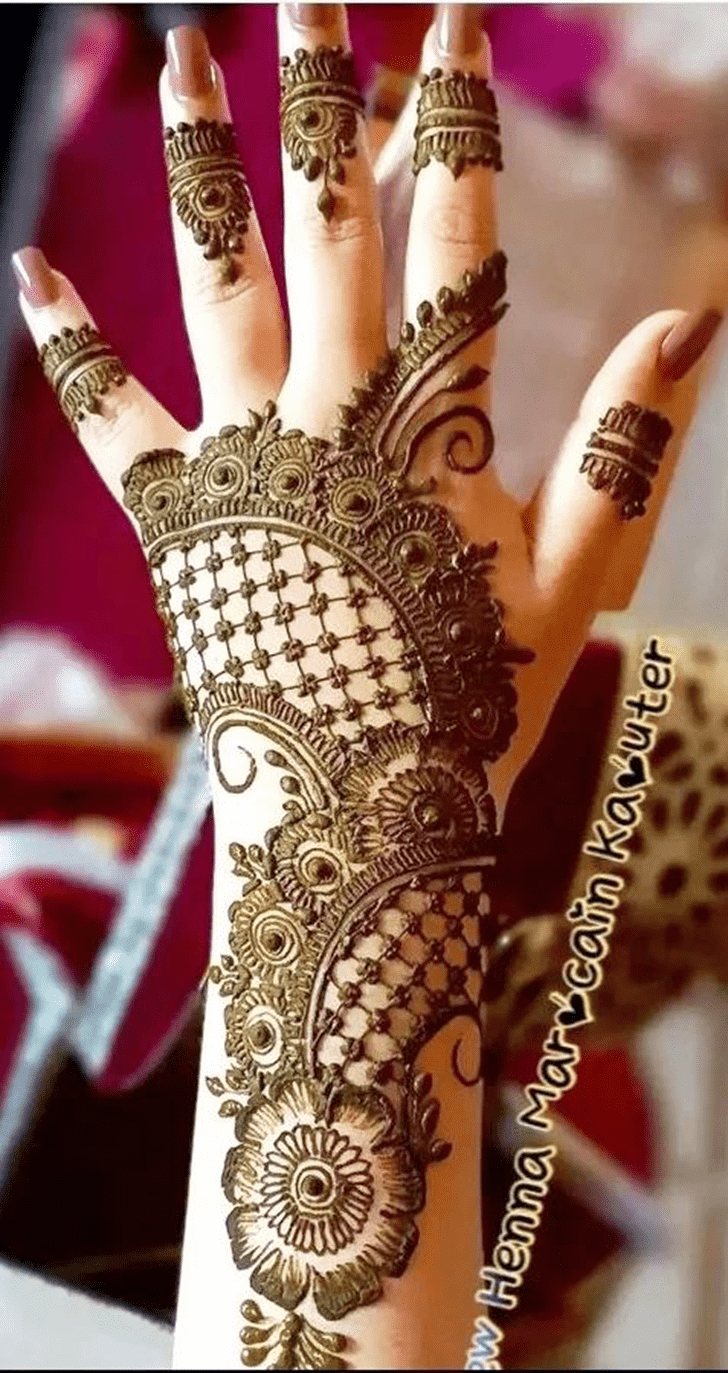 Splendid Latest Henna Design